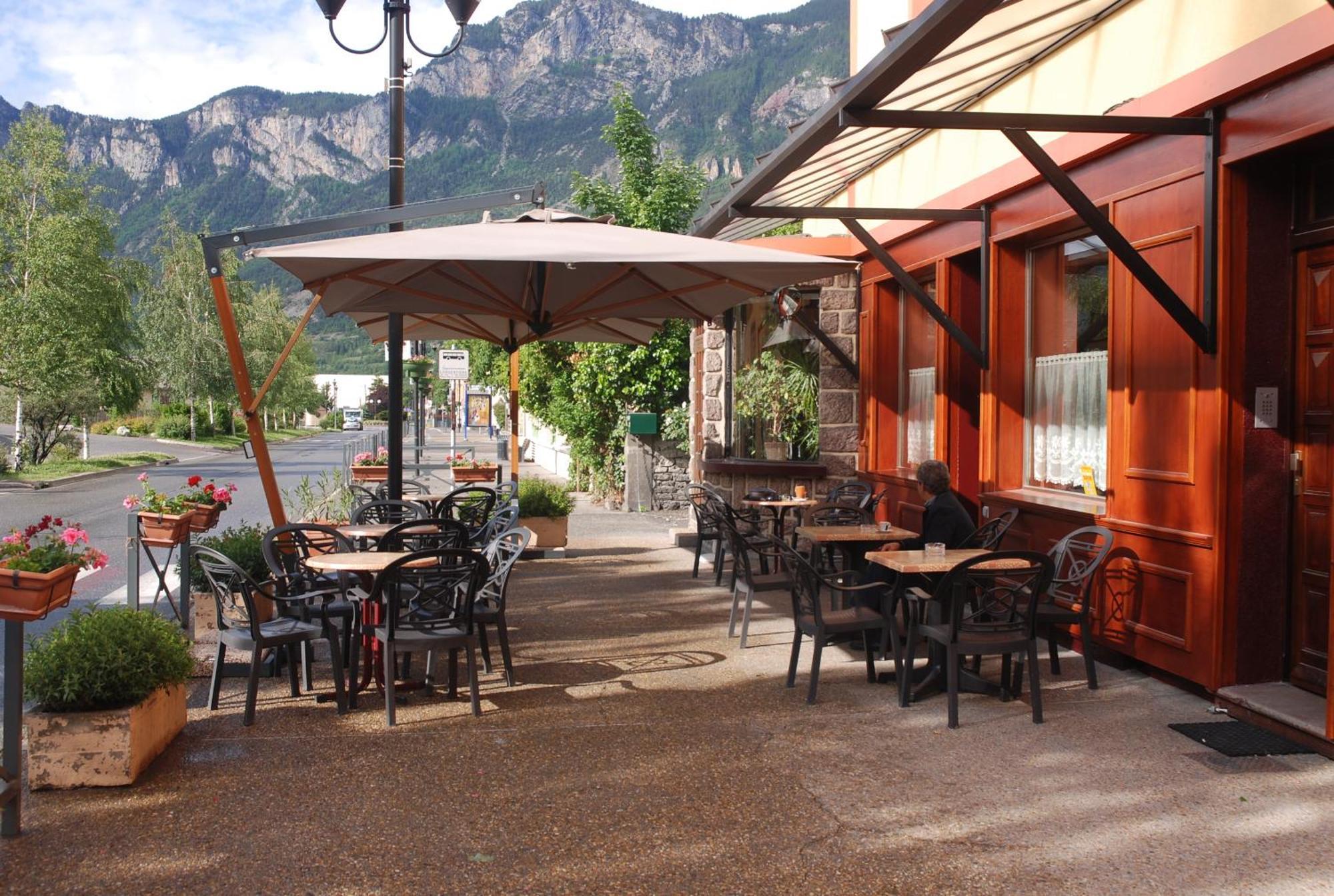 Hotel De La Mairie LʼArgentière-la-Bessée Bagian luar foto