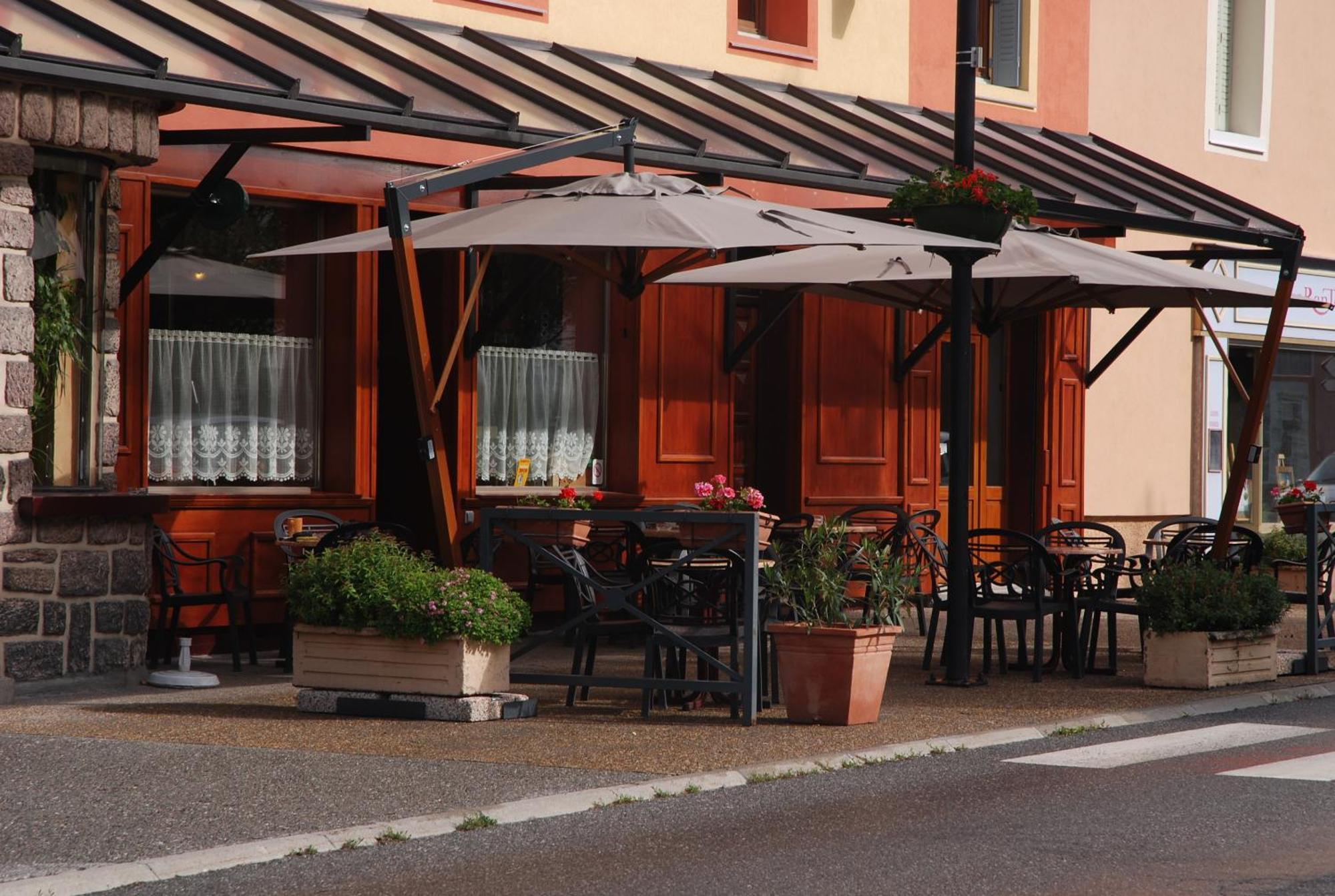 Hotel De La Mairie LʼArgentière-la-Bessée Bagian luar foto